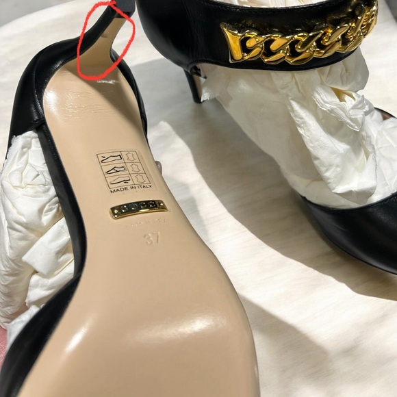 Gucci Sylvie Chain Pumps - Picture 13 of 13